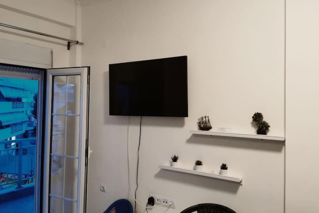 Apartment With 3 Rooms Just 1 Min From The Beach And Free Public Parking Peraía Exterior foto