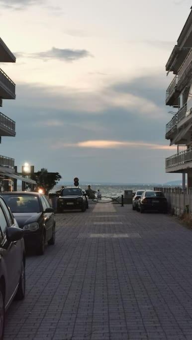 Apartment With 3 Rooms Just 1 Min From The Beach And Free Public Parking Peraía Exterior foto